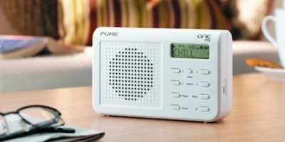 Lille DAB radio med lille prisskilt