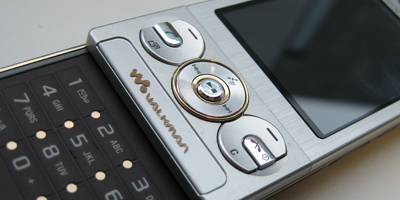 Første indtryk: Sony Ericsson W715