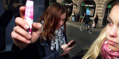 USA: Pige sendte 14.528 sms’er på én måned