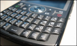 Motorola Q9h slår iPhone – i SMS og opkald