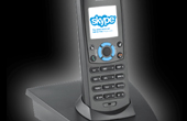 Foretag trådløse Skype opkald uden en tændt PC med Dual Phone