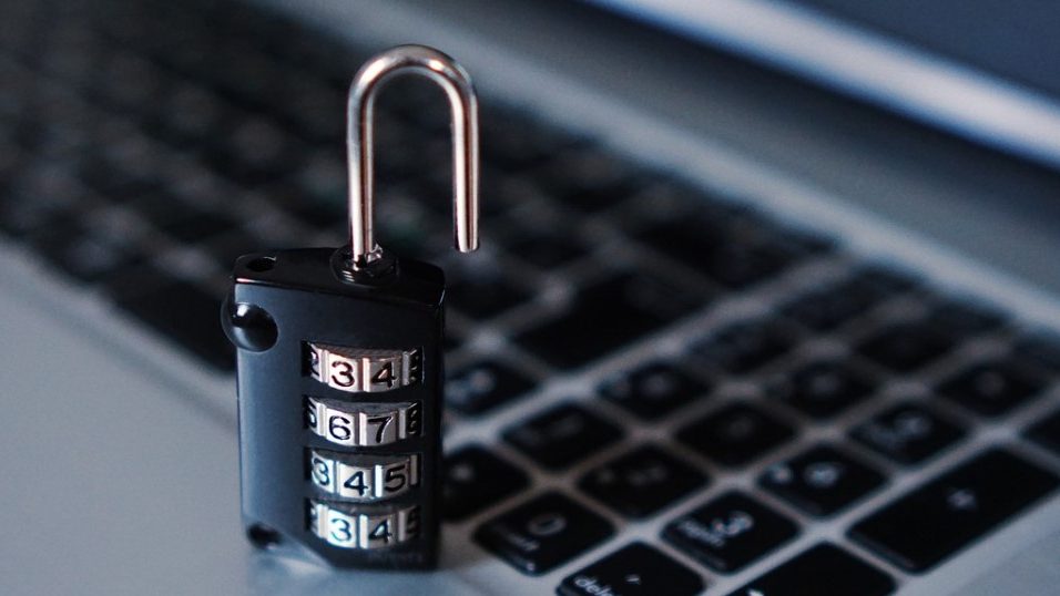 Sådan sørger du for, at du er sikker online