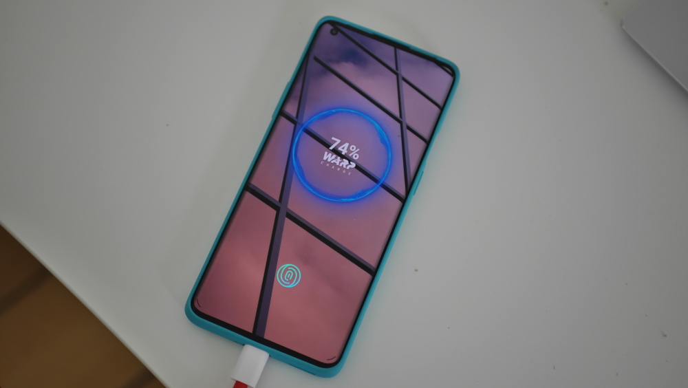 OnePlus 8 hurtig opladning