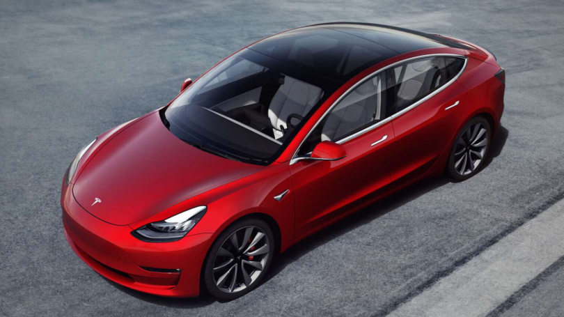 Bestilte 27 Tesla Model 3 ved en fejl