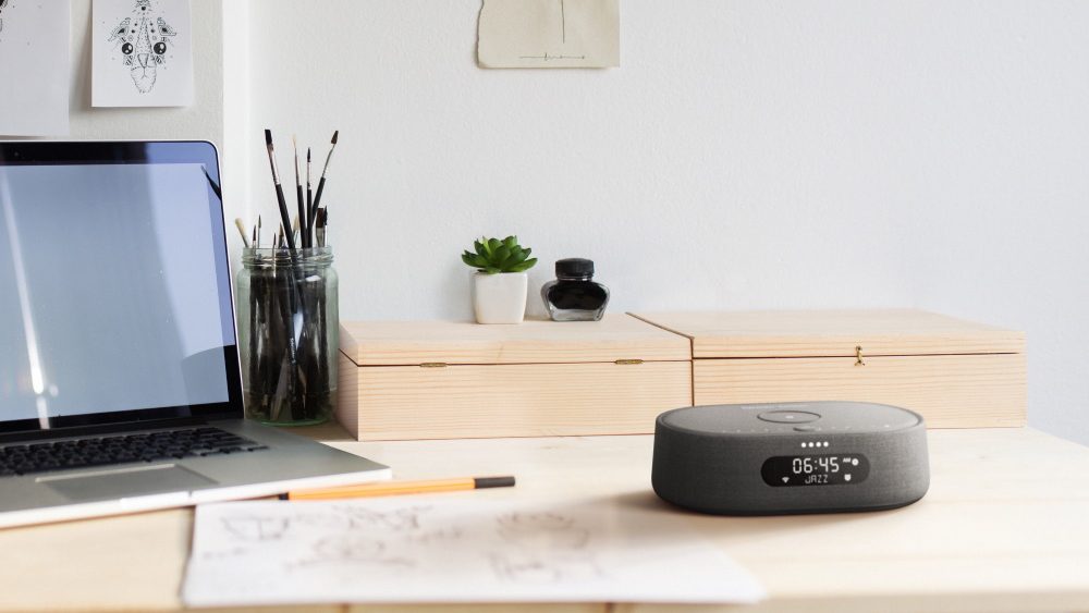 Citation Oasis: højtaler med Google Assistent og trådløs opladning