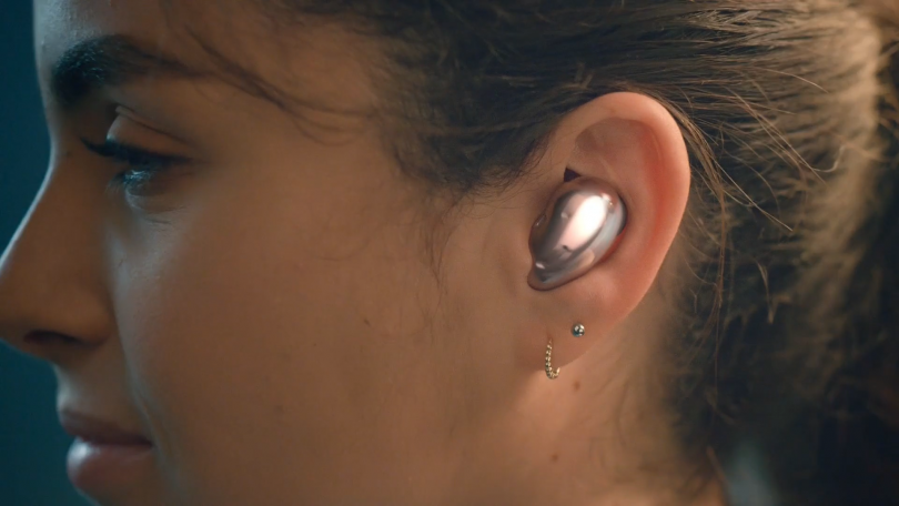 Galaxy Buds Live: Samsung på vej med bønneformede earbuds