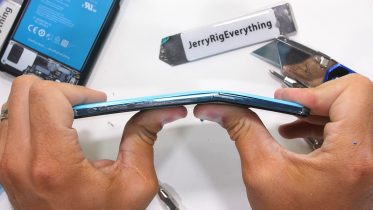 OnePlus Nord dumper JerryRigEverythings ekstreme torturtest