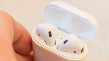 Apple AirPods er den mest solgte wearable