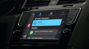 EasyPark ude til Apple CarPlay: Betal for parkering og elbilopladning fra bilen
