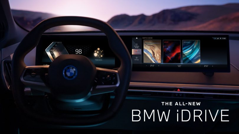 BMW iDrive 8: Mere intelligent og nu med kurvet skærm