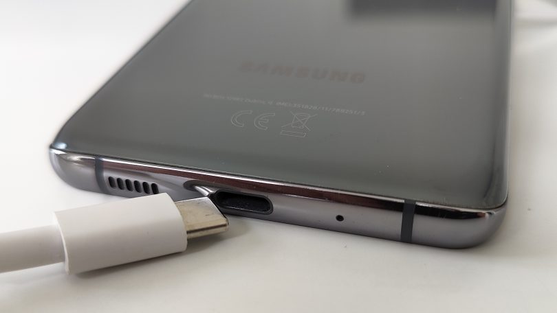 Samsung endelig på vej med hurtig 65 watt mobiloplader
