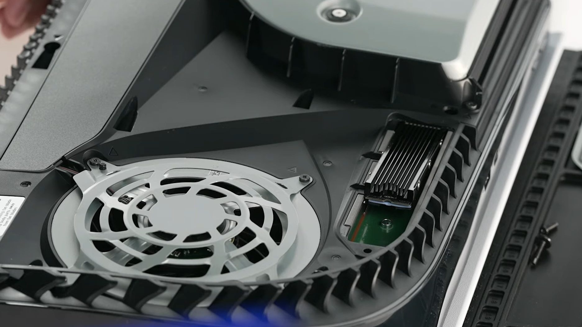Sådan installeres M.2 SSD-lager i PlayStation 5