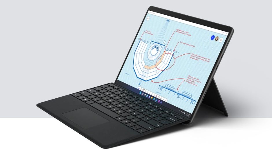 Microsoft Surface Pro 8 får 120 Hz 2K-skærm og 4G