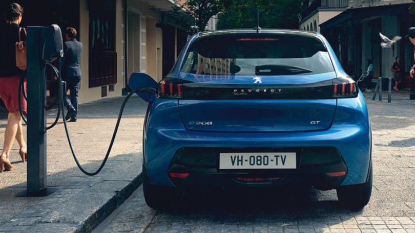 Peugeot skal være 100 procent elektrisk i 2030
