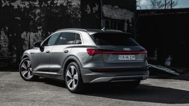 Audi e-tron bliver til Q8 e-tron med længere rækkevidde