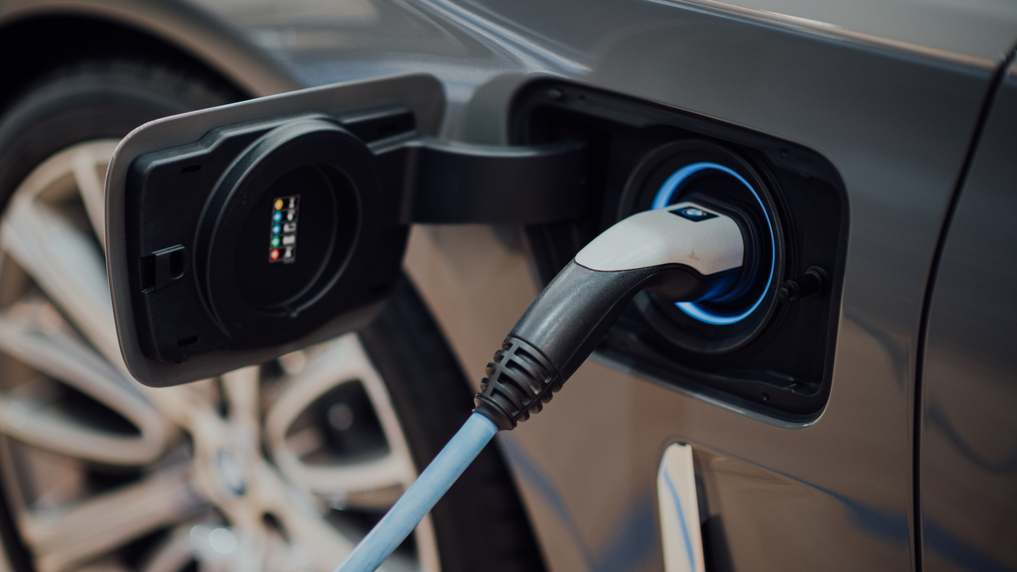 Salget af elbiler overgår plug-in hybrid i januar