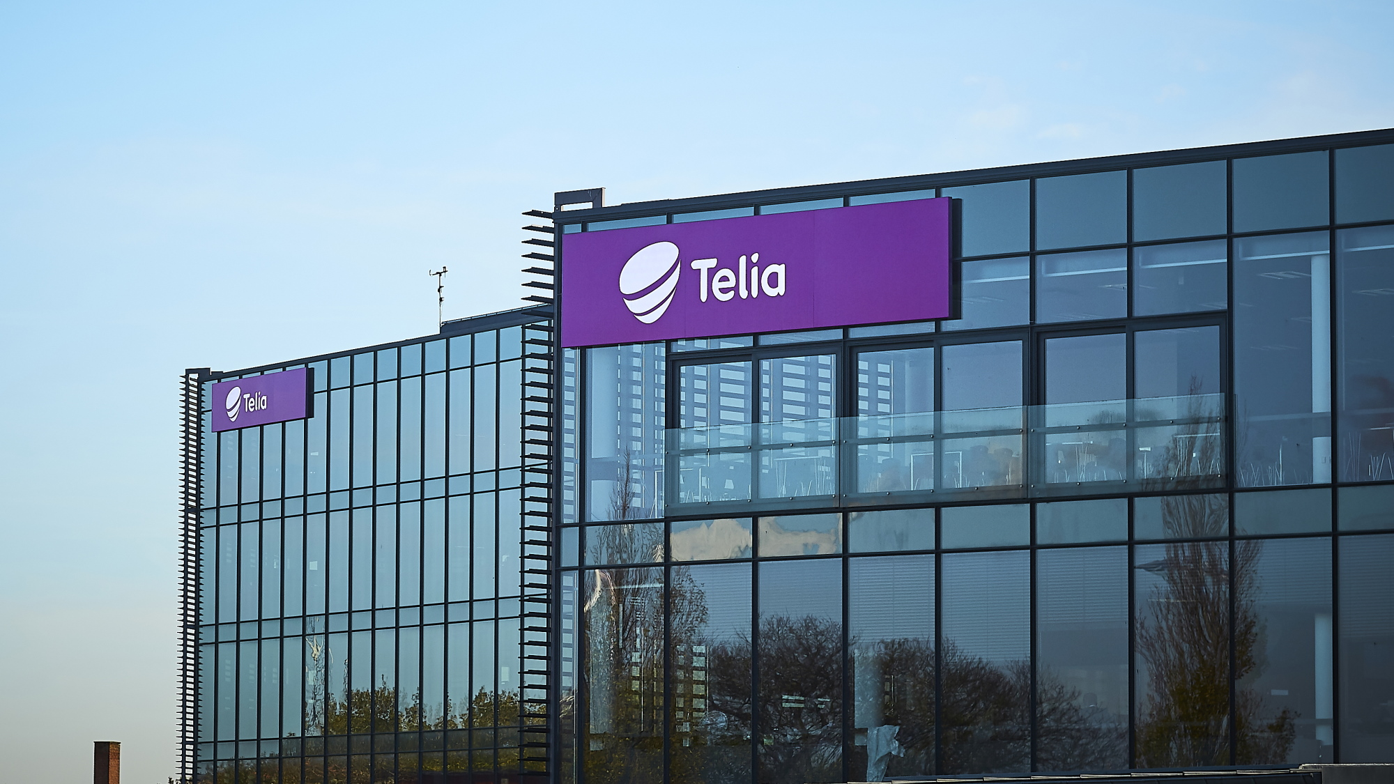 Telia indgår grønne energiaftaler – vil være klimapositiv