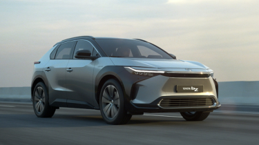 Toyota vil lave elbil med manuelt gear og kobling