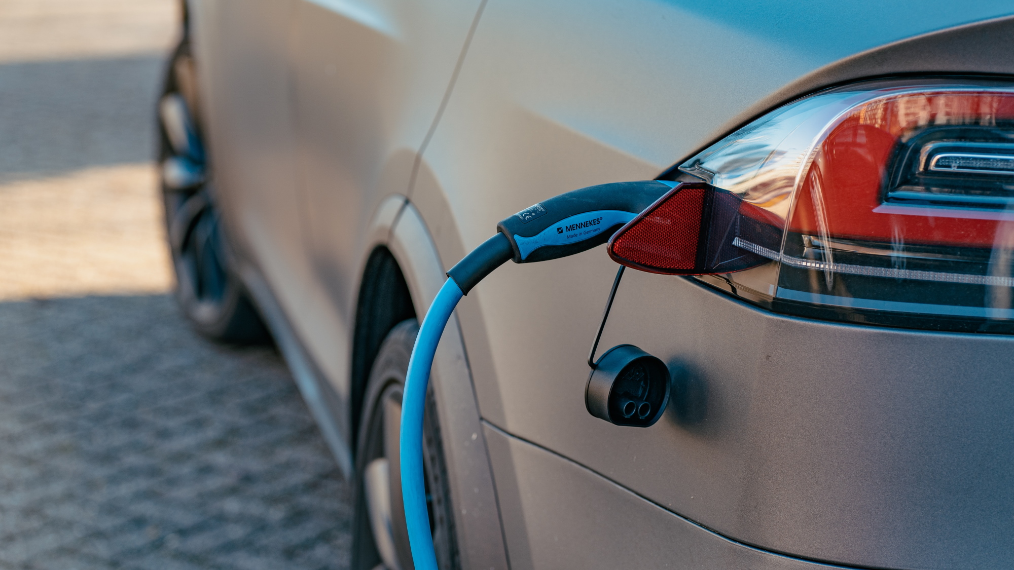 Forskere har løst problemet: Oplad elbilen på under 10 minutter