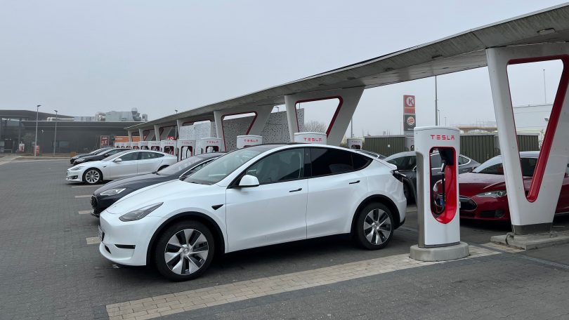Tesla åbner Superchargere i Danmark for andre elbiler