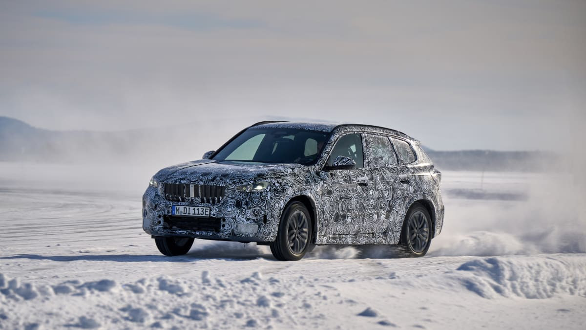 BMW iX1