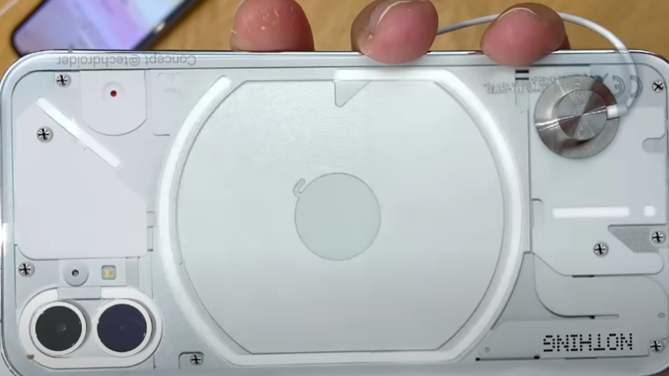 Design på Nothing Phone (1) afsløret