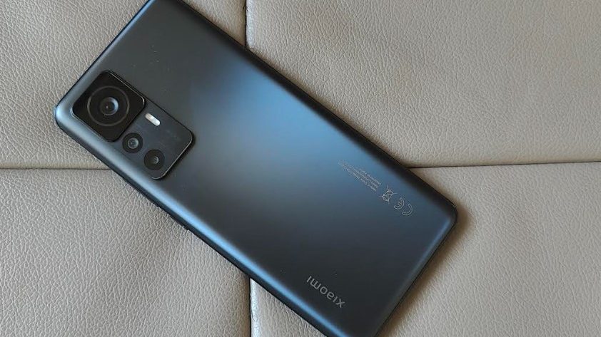 Test af Xiaomi 12T Pro: Den fornuftige flagskibsmobil?