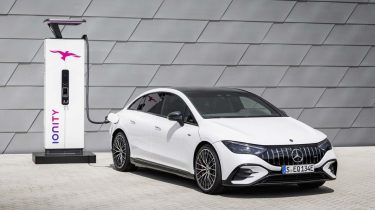 Mercedes sikrer elbilproduktionen med ny aftale