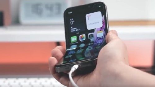 Foldbar iPhone – her er verdens første af sin art