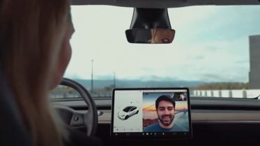 Zoom er på vej til Tesla – hold dine møder i bilen