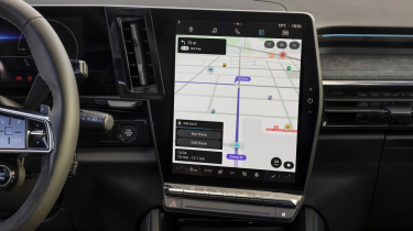 Waze kommer nu som app til bilens infotainmentsystem
