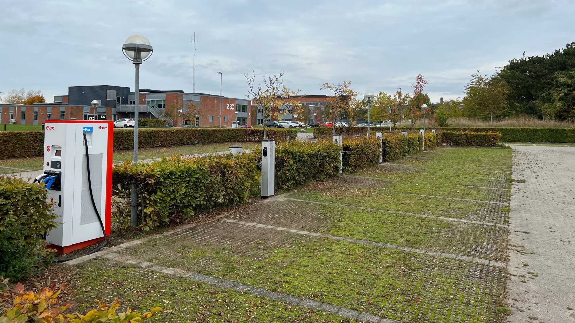 Voldsom mangel på elbilladere i forhold til antal elbiler
