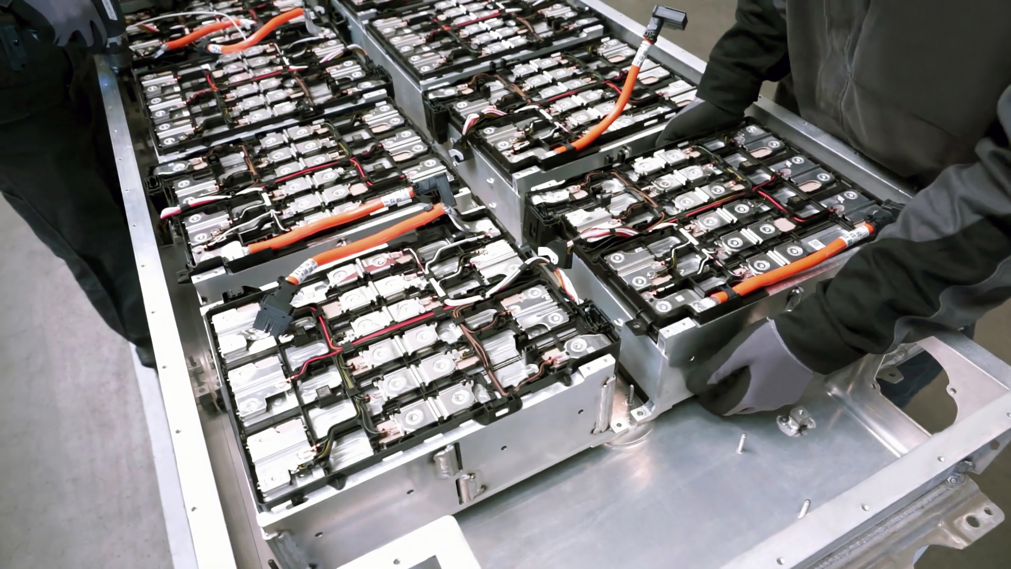 Nyt elbilbatteri har rekordhurtig opladning og lang holdbarhed