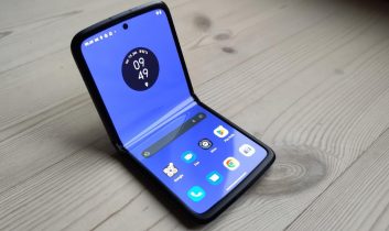 Test af Motorola Razr 2022 – et reelt alternativ til Samsung Galaxy Flip4