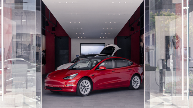 Tesla åbner nyt servicecenter i Køge