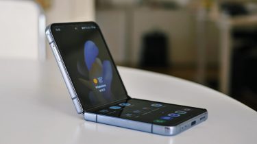 Mobilkup: Samsung Galaxy Z Flip4 er nu 3.500 kroner billigere