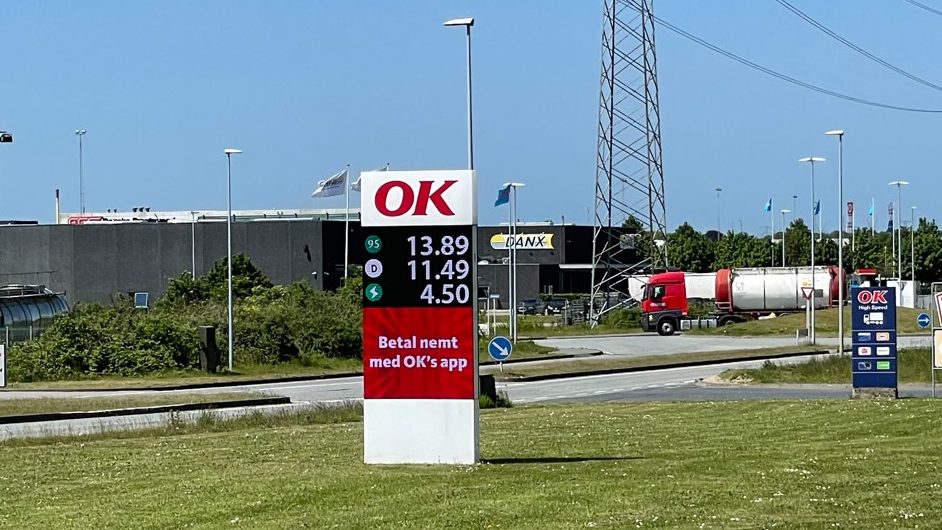 OK skilter nu med aktuelle kWh-priser ved ladestationer