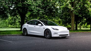 Test og anmeldelse af Tesla Model 3
