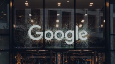 Google tæt på lancering af AI-softwaren Gemini