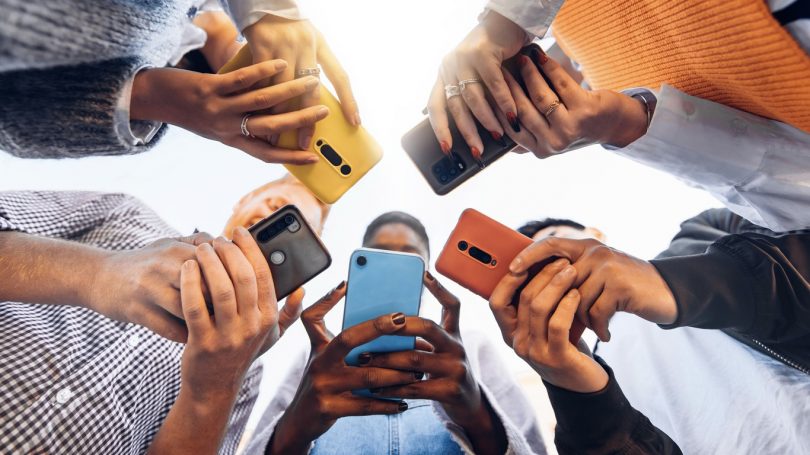 Det globale smartphonesalg stiger igen efter to års nedgang