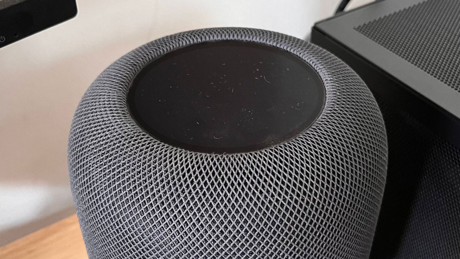 Kommende Apple HomePod får kurvet LCD-skærm