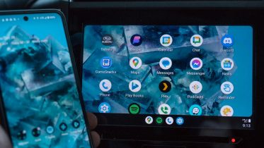 Nu viser Android Auto din telefons baggrundsbillede