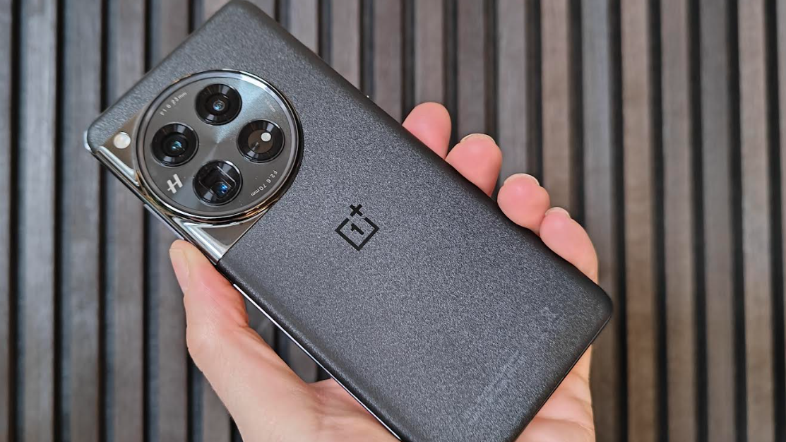 Har vi allerede årets bedste smartphone? Test af OnePlus 12