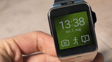 Samsungs smartwatches kan få firkantede skærme som Apple Watch