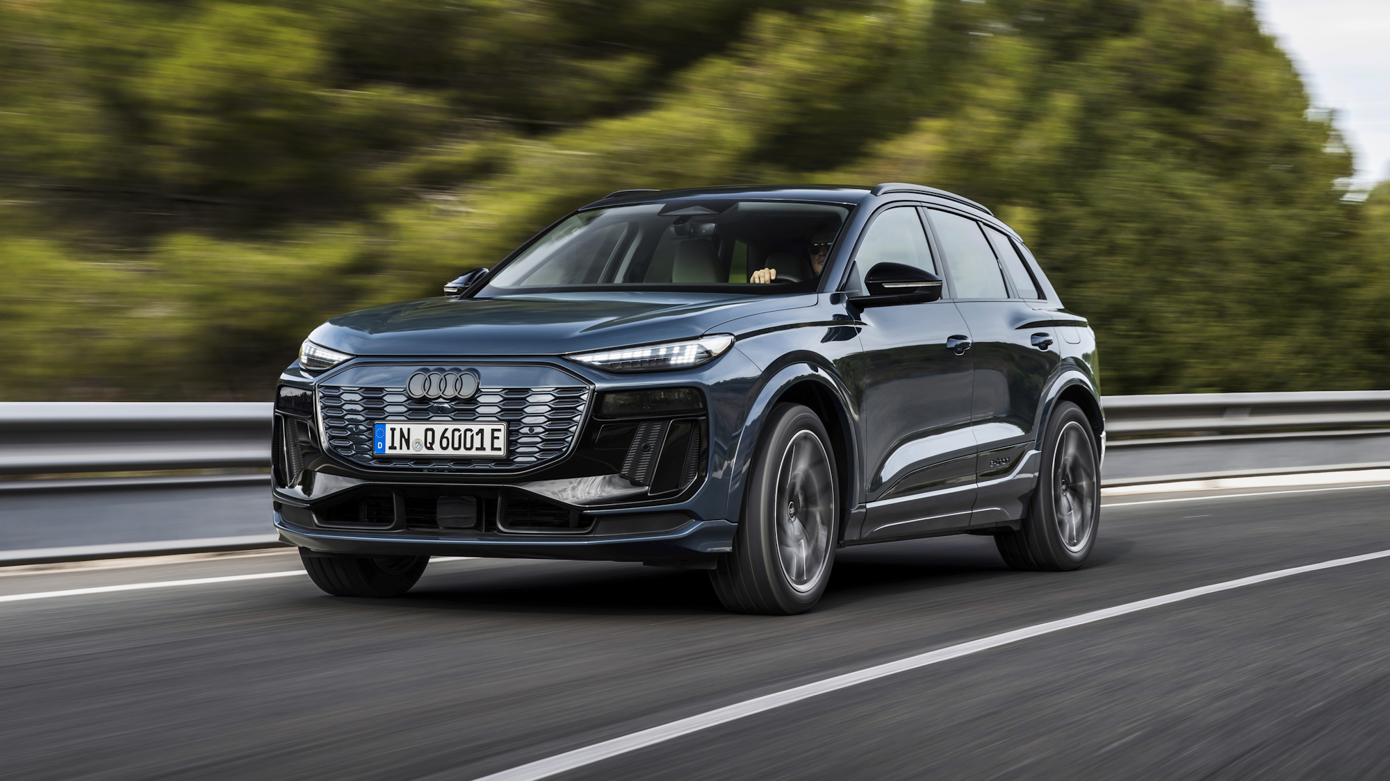 Audi Q6 e-tron er lanceret: Specifikationer, billeder og pris