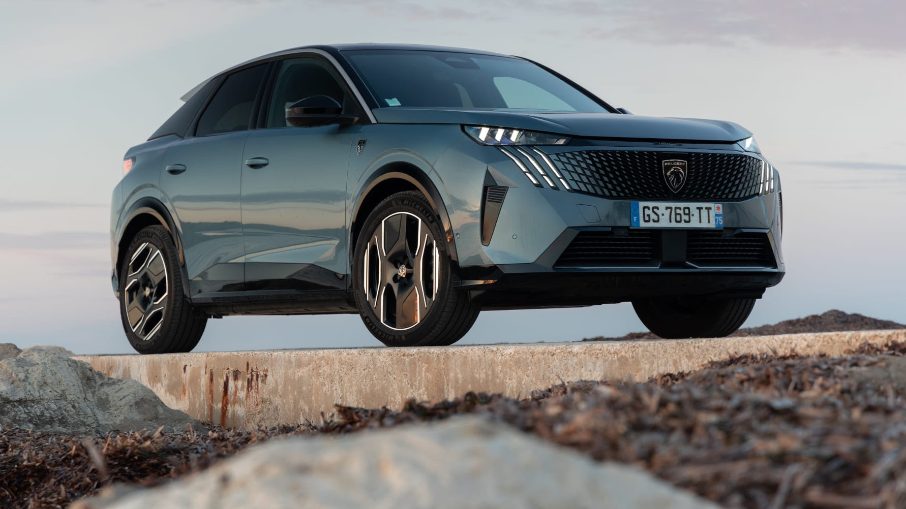 Peugeot E-3008 lanceret: Pris, specifikationer og billeder