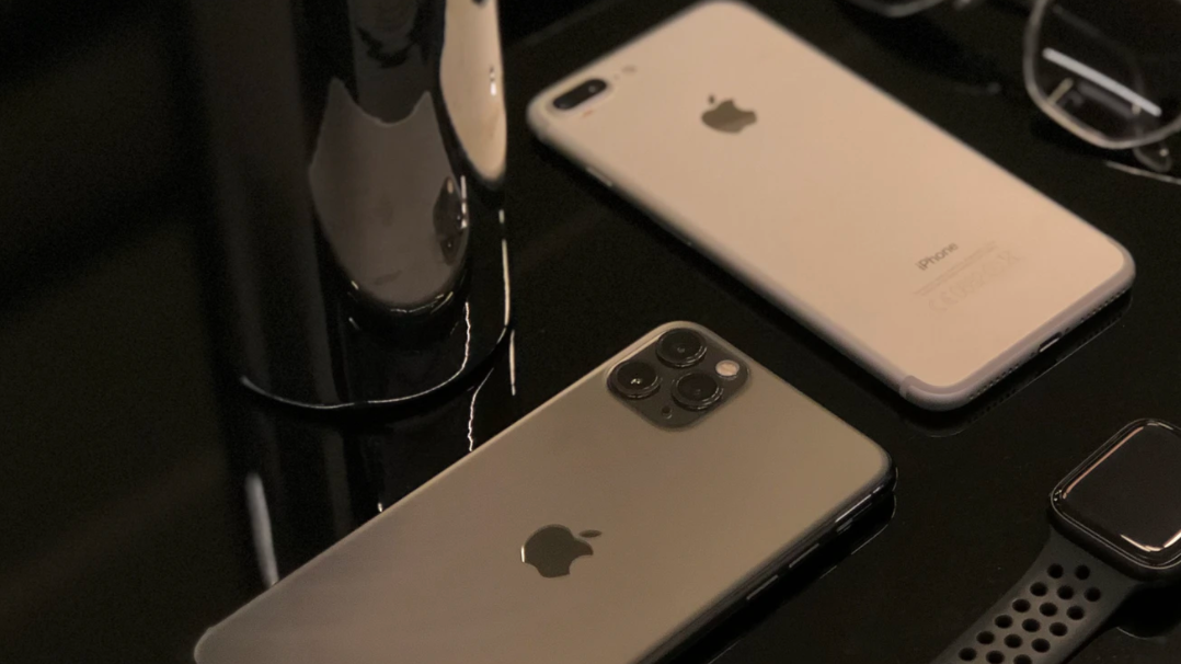 Teenagere elsker iPhone og Apple Watch