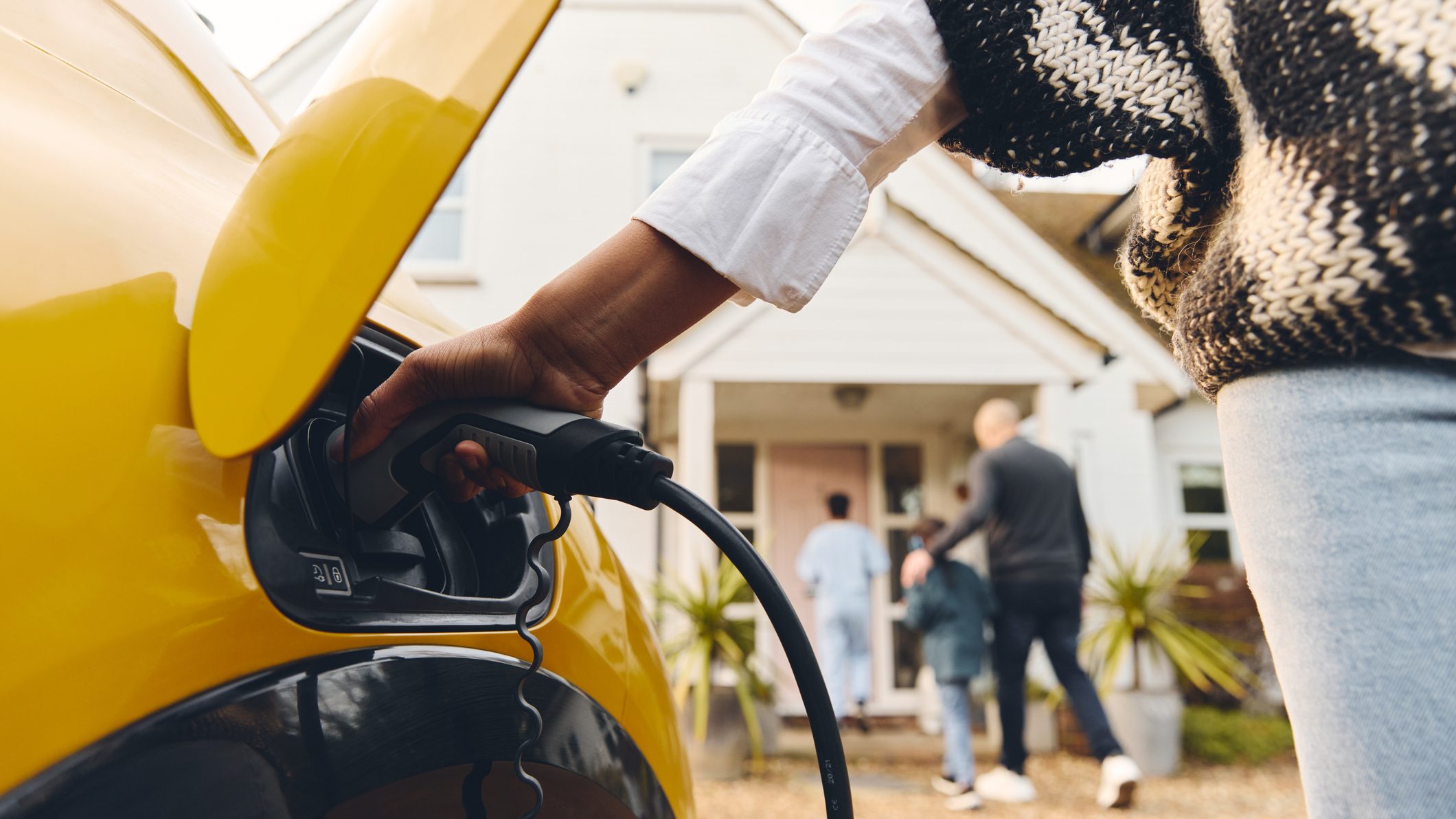 Det globale salg af elbiler steg i 2023 – Tesla og BYD dominerer