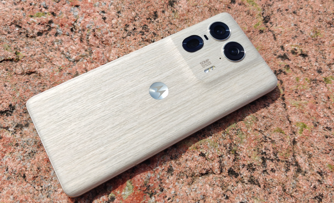 Test af Motorola Edge 50 Ultra
