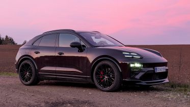 Test, bedømmelse og pris på Porsche Macan Electric